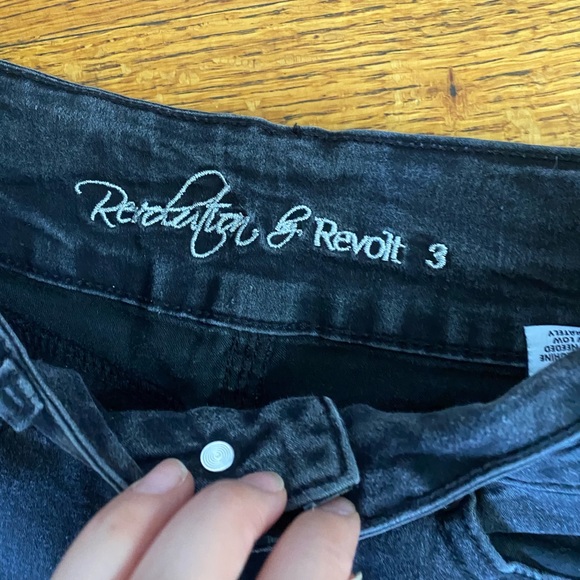 Jeans - Picture 2 of 4